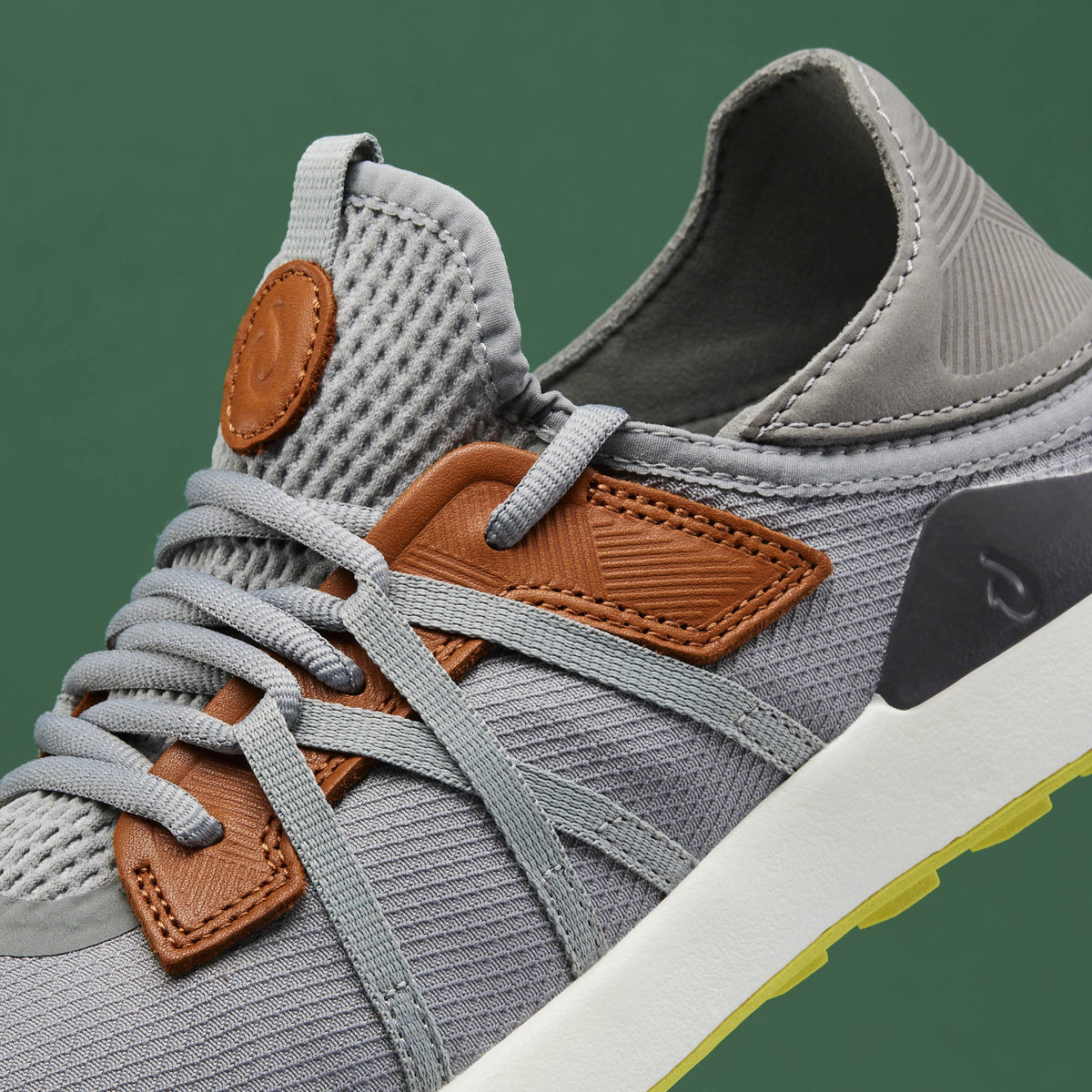 OluKai Sale | Manele Men’s Breathable Golf Shoes - Poi / Charcoal