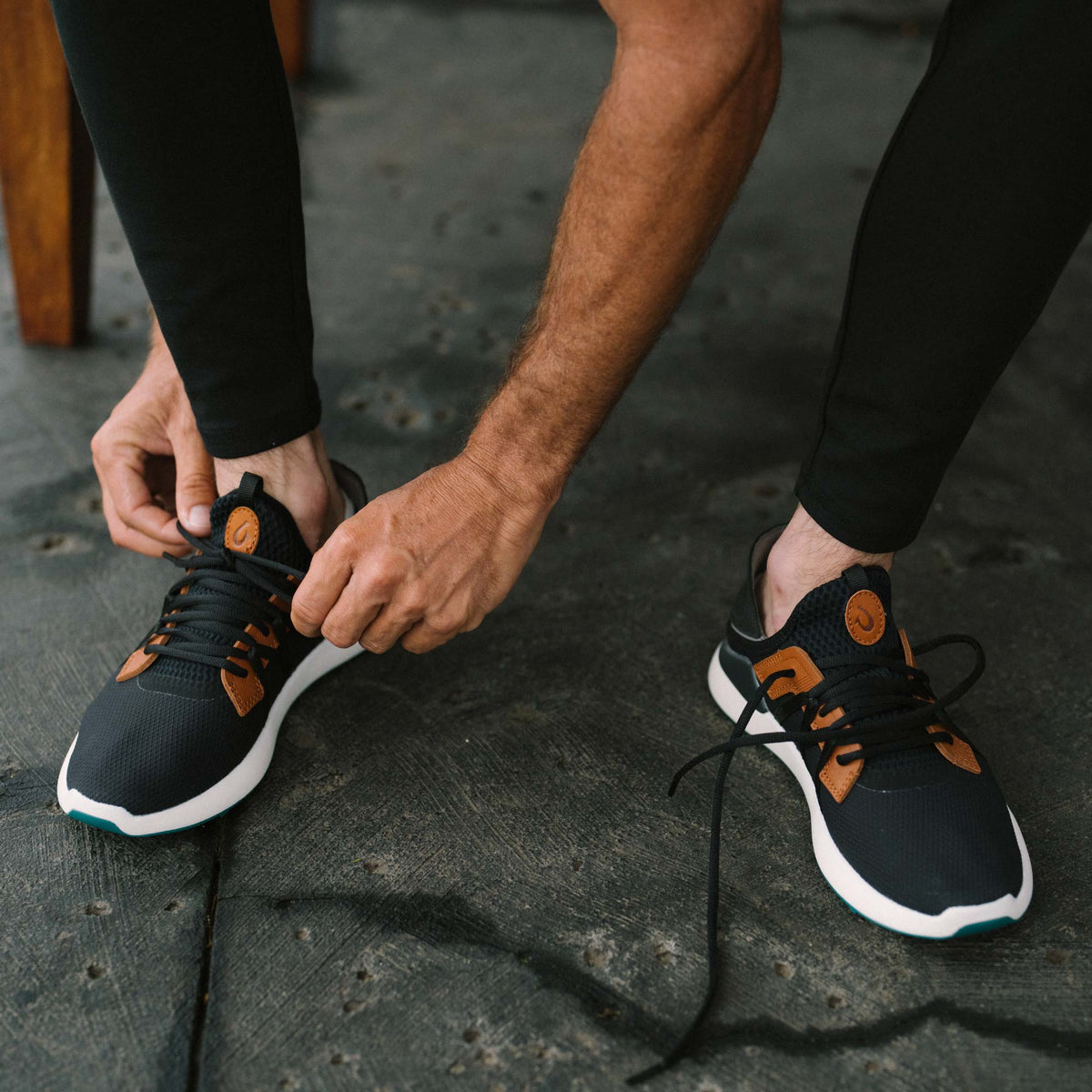 OluKai Essential | Manele Men’s Breathable Golf Shoes - Black / Dark Shadow