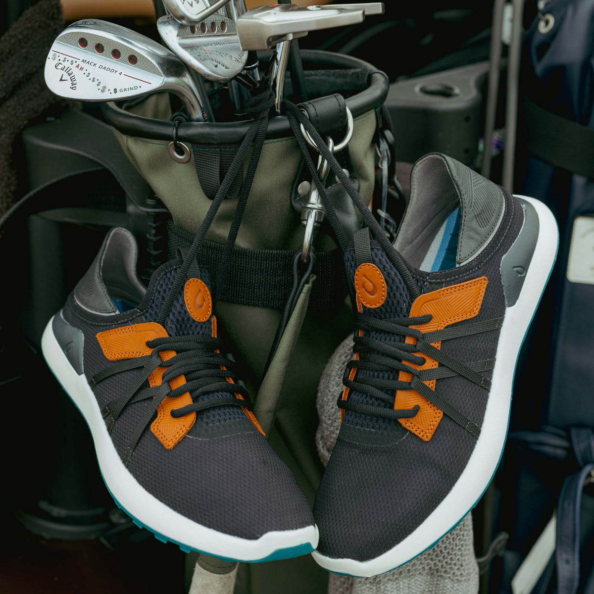 OluKai Essential | Manele Men’s Breathable Golf Shoes - Black / Dark Shadow