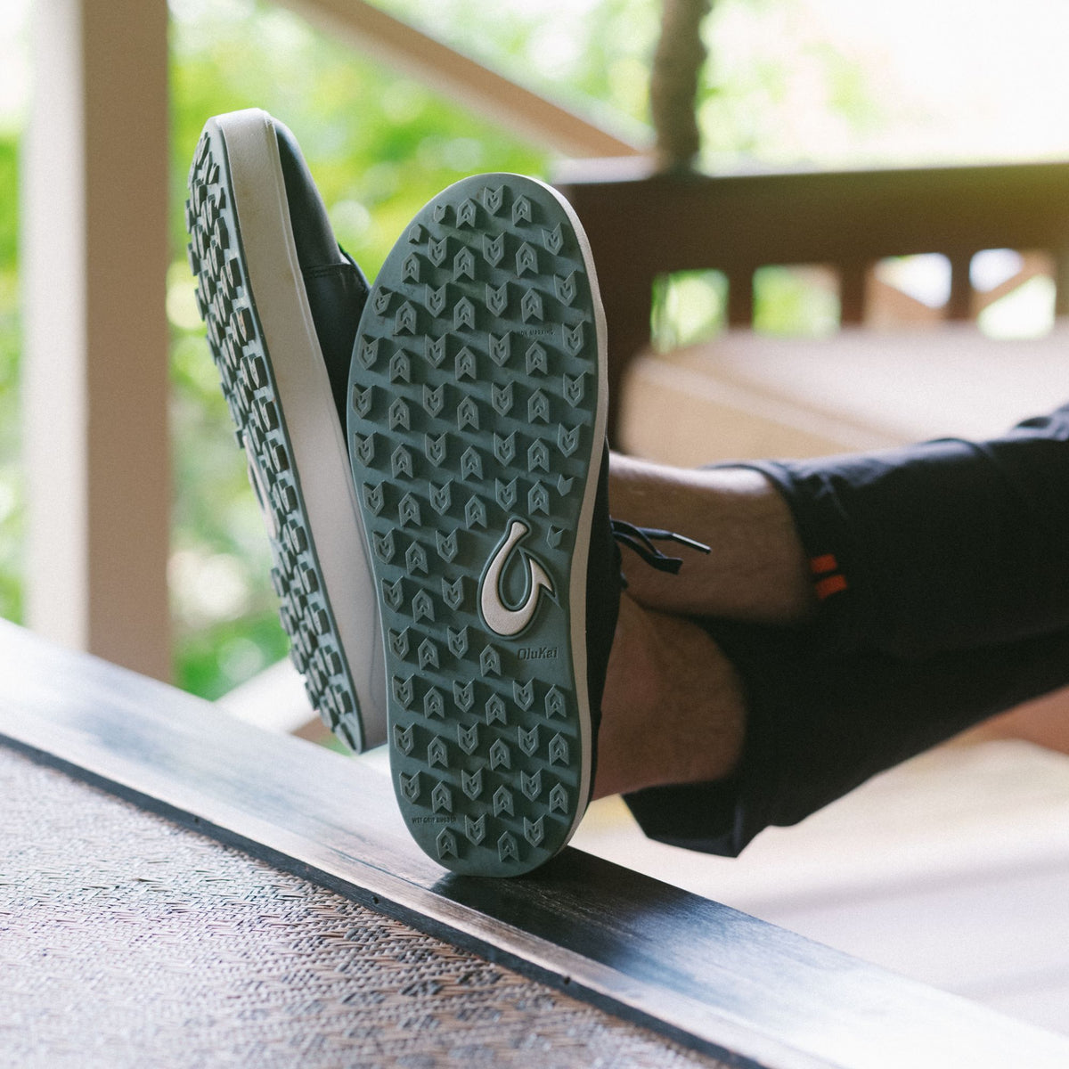 OluKai Customer Favorite | Wai‘alae Men’s Waterproof Leather Golf Shoes - Black