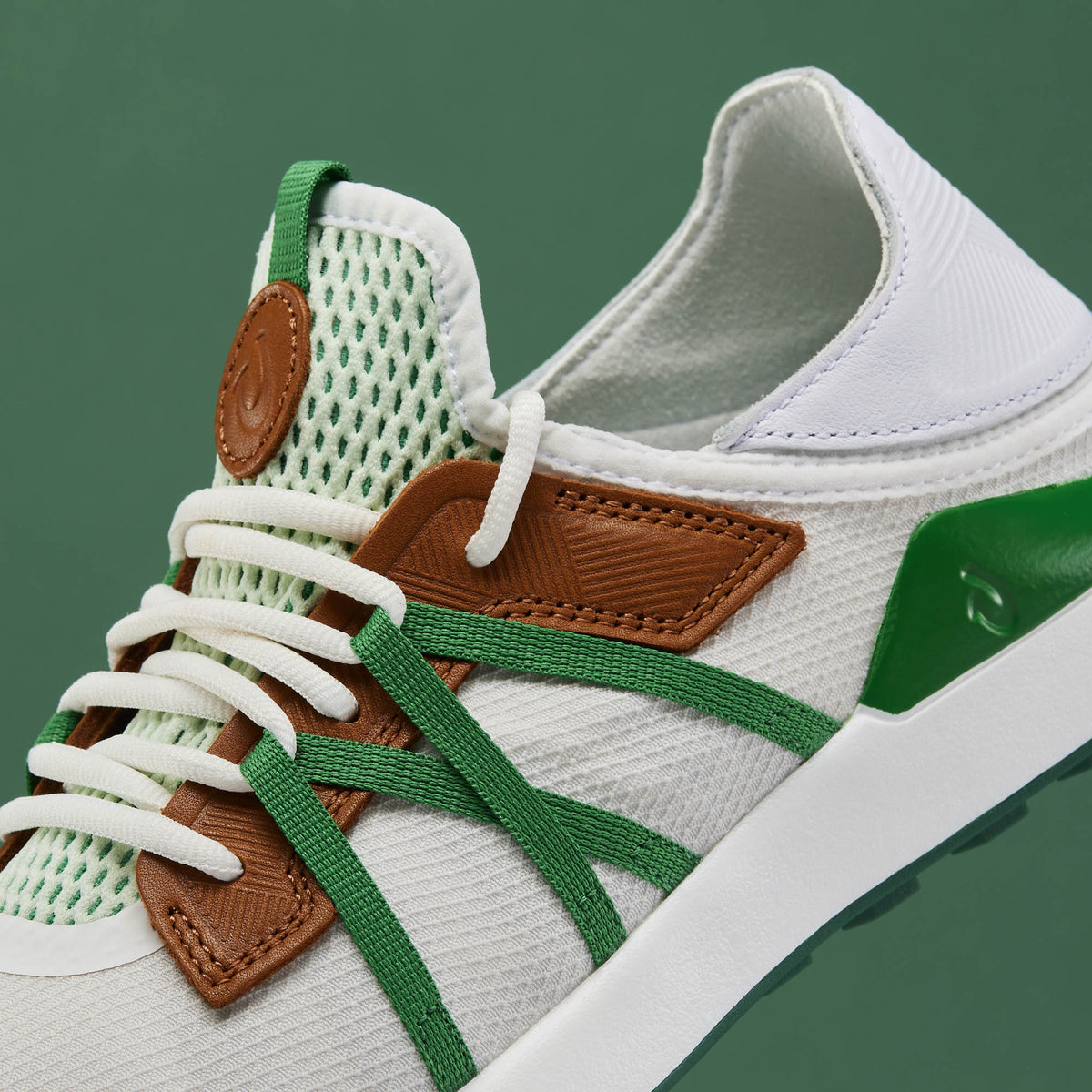 OluKai Premium | Manele Men’s Breathable Golf Shoes - White / Bamboo