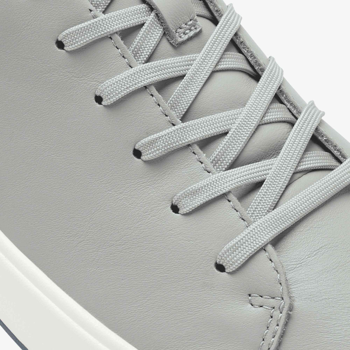 OluKai Latest | Wai‘alae - Grey Fog / Tan