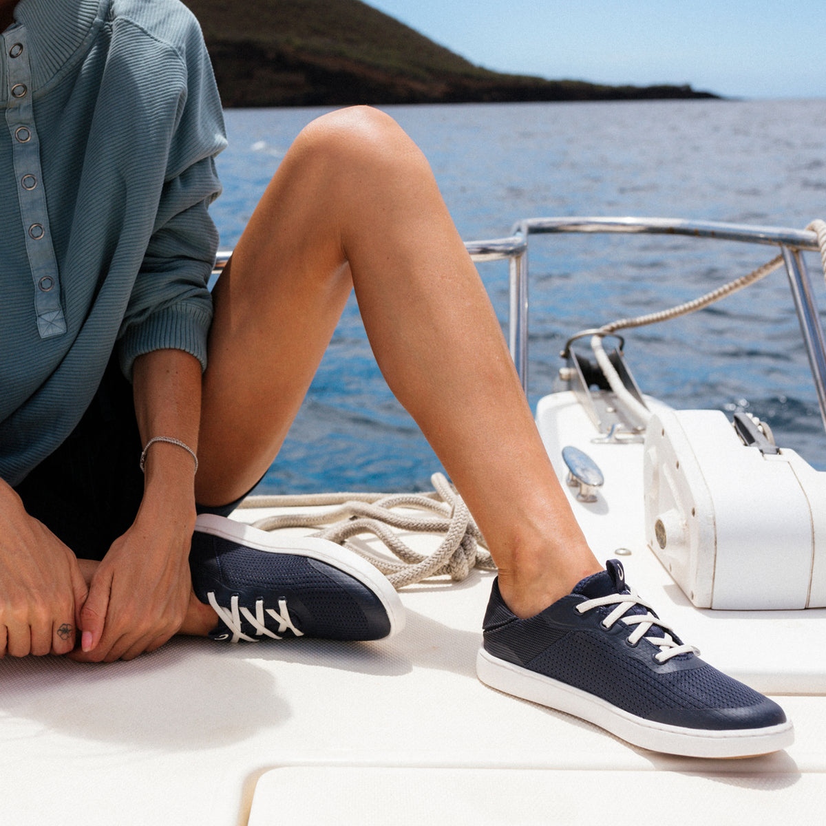 OluKai Smart Buy | Kahakai - Trench Blue / Trench Blue