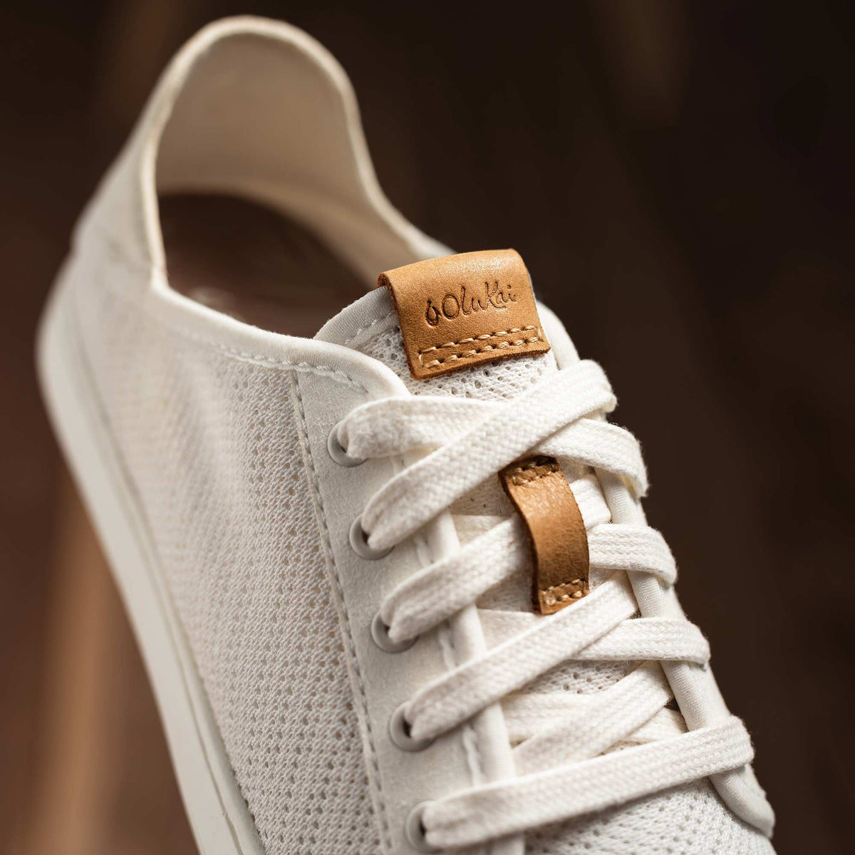 OluKai Top Pick | Pehuea Lī Women's Sneakers - White