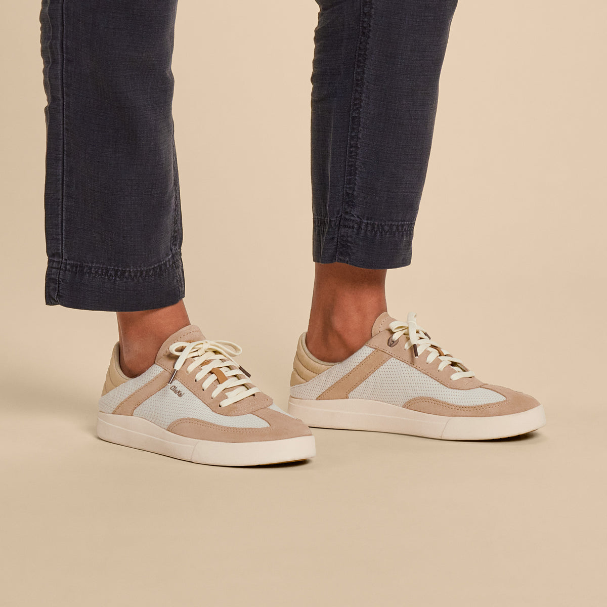 OluKai Premium | Kīlea Women’s Sneaker Shoes - Tan / Tapa