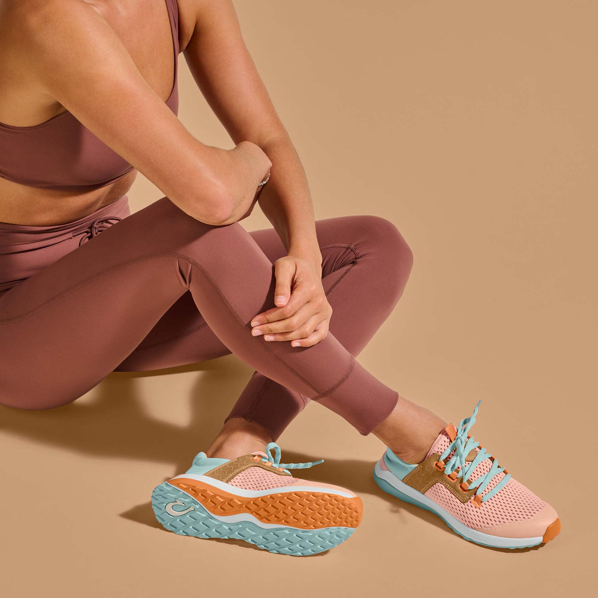 OluKai Best Price | Wailuku Women’s Athletic Shoes - Peach / Swell