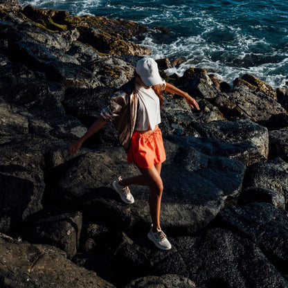 OluKai Sale | Makiki - White Sand / Tapa