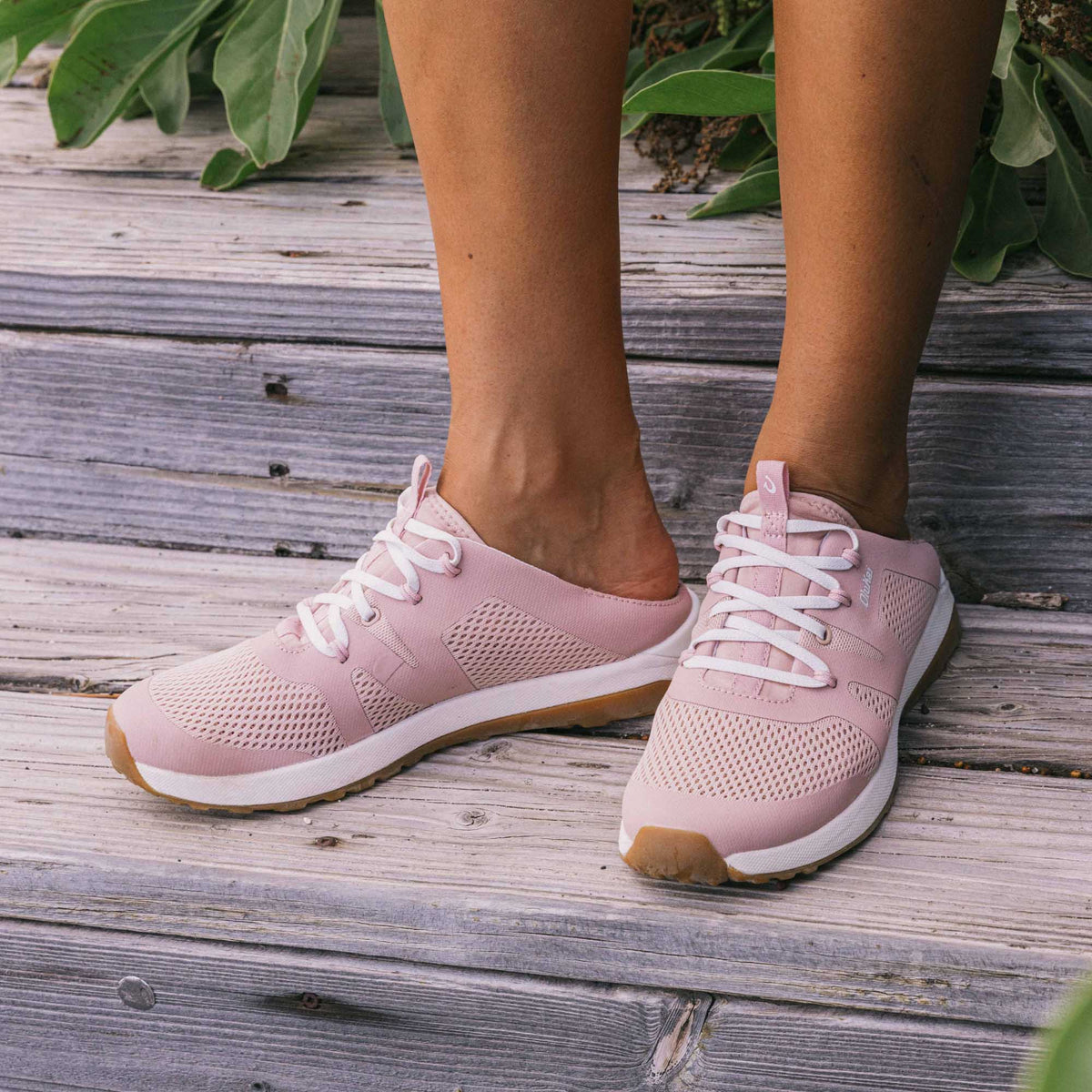 OluKai Everyday | Huia Women’s Athleisure Shoes - Soft Pink