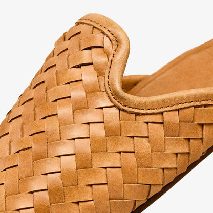OluKai Quality | Mi'i - Kukui Brown
