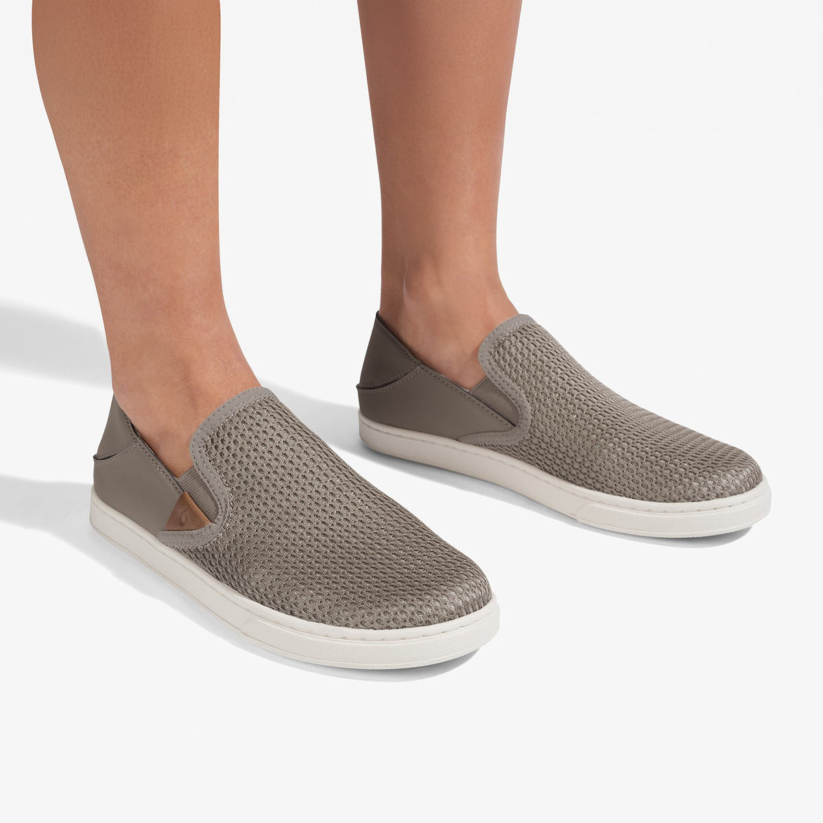 OluKai Best Seller | Pehuea - Taupe Grey / Taupe Grey