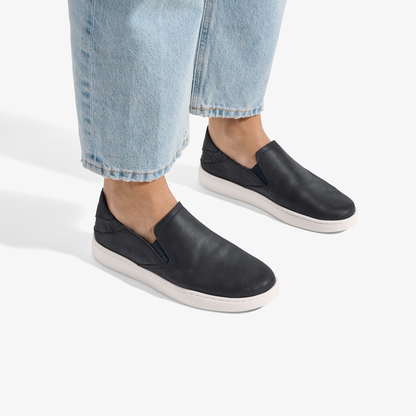 OluKai Latest | Pehuea Leather - Onyx / Onyx