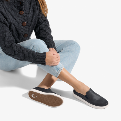 OluKai Latest | Pehuea Leather - Onyx / Onyx