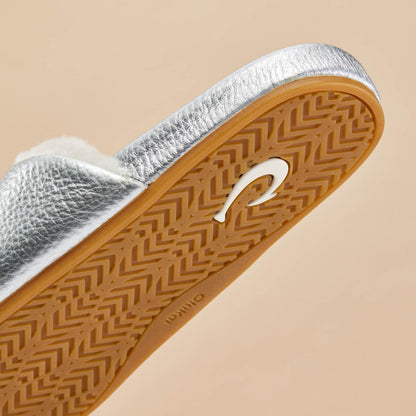 OluKai Value | Kōnea Women’s Leather Slipper Mules - Silver