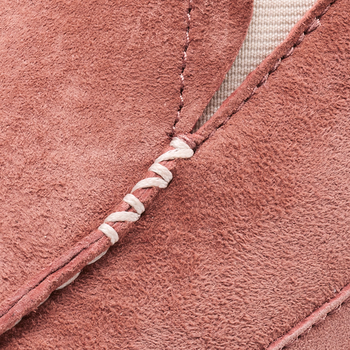 OluKai Deals | Nohea Women's Leather Slippers - Cedarwood