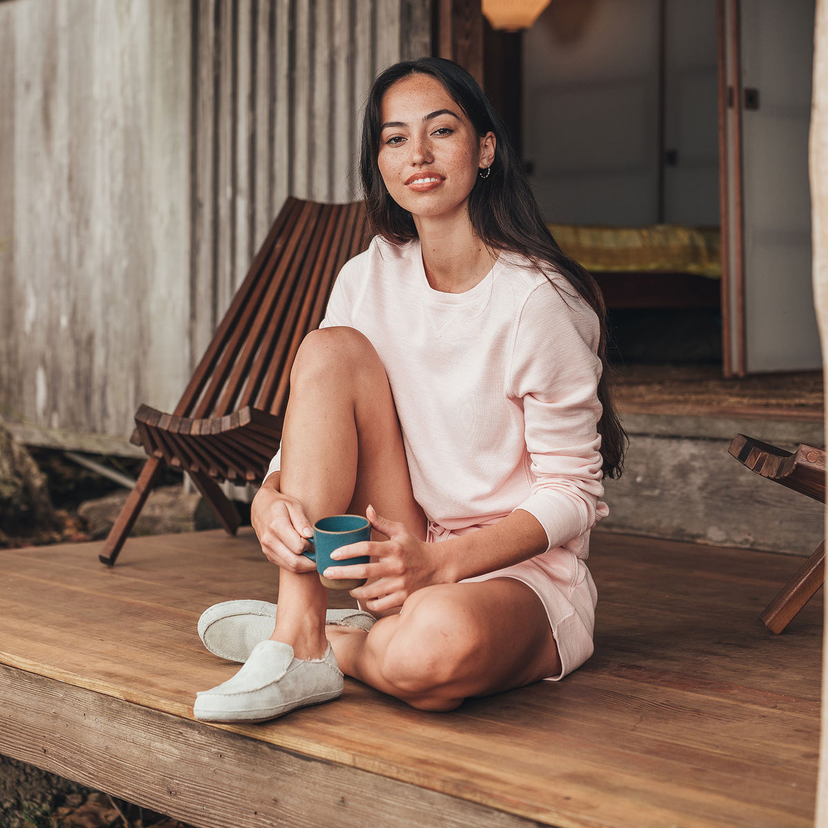 OluKai Trusted | Nohea Women's Leather Slippers - Pale Grey