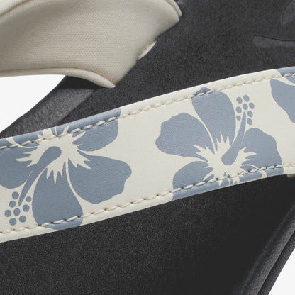 OluKai Customer Favorite | ‘Ohana - White Sand / Pua