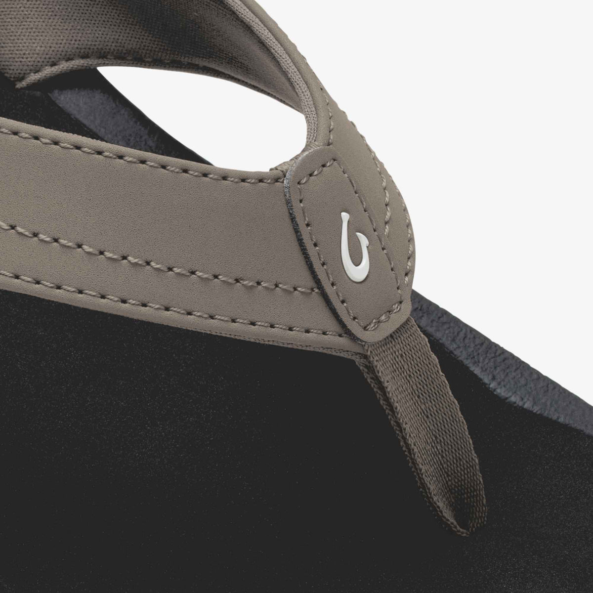 OluKai New | ‘Ohana - Warm Taupe / Black