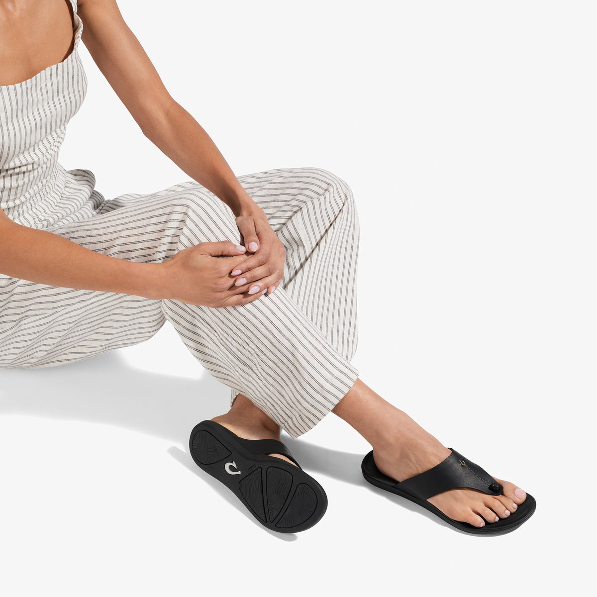 OluKai Customer Favorite | Hoʻopio Mele - Black / Black