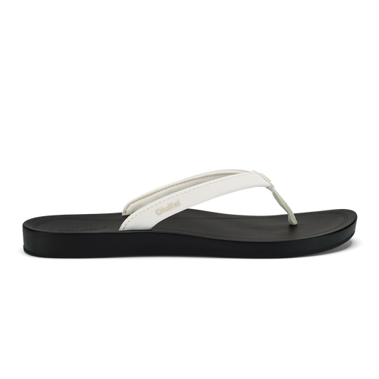 OluKai Great Value | ‘Uiki Women’s Everyday Beach Sandals - Bright White / Lava Rock