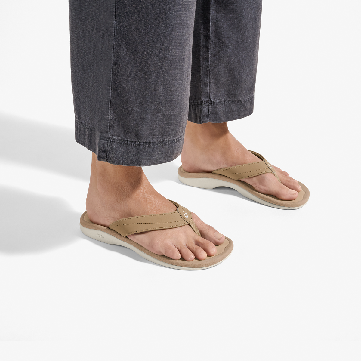 OluKai Signature | ‘Ohana Women's Beach Sandals - Warm Sand