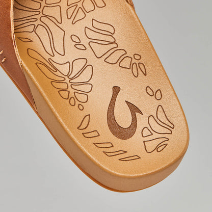 OluKai Essential | Kipe‘a ‘Olu Women‘s Slide Sandals - Sahara