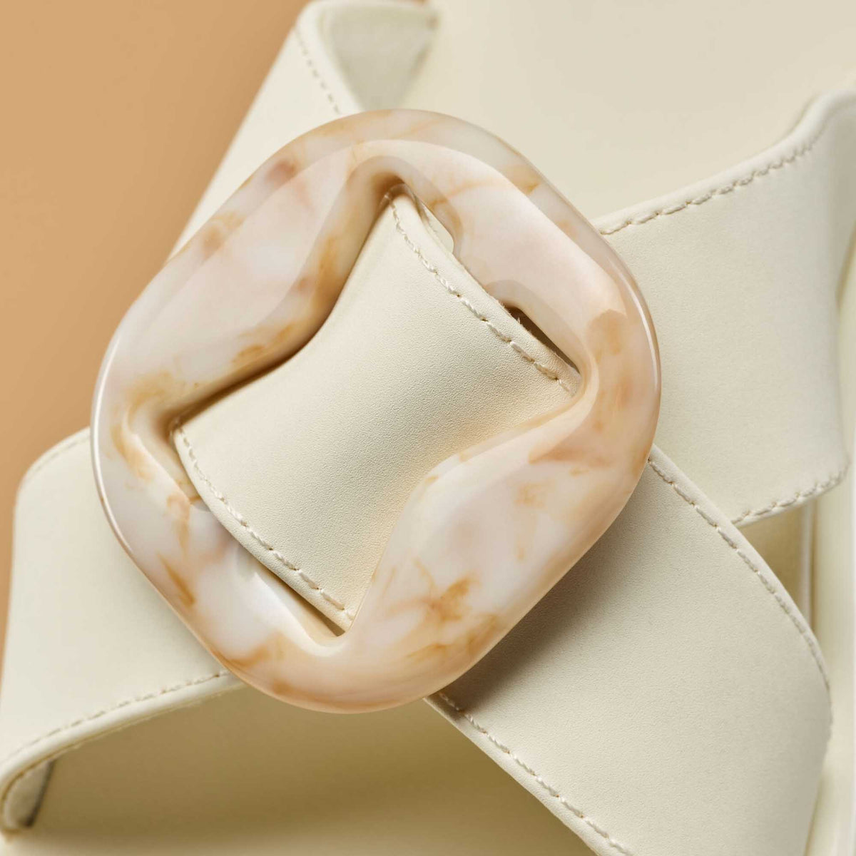 OluKai Special Offer | La‘i Slide Women’s Slide Beach Sandals - White Sand