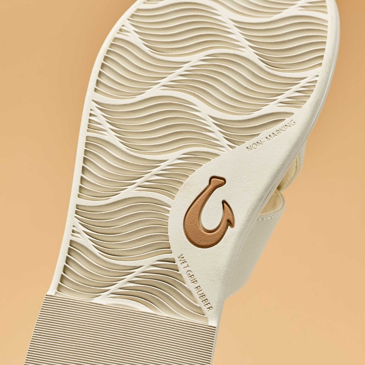 OluKai Special Offer | La‘i Slide Women’s Slide Beach Sandals - White Sand